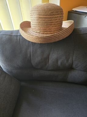 Woven Straw Sun Hat in Natural Tan